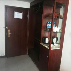 Cosy Hotel - Image 3