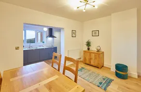 Host Stay Seaview Cottage - Image 3