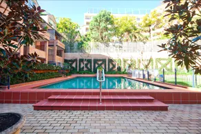 2 Bed Sydney Executive Apt Close To City - Image 5