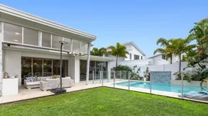 Pirie Beach House - Image 4