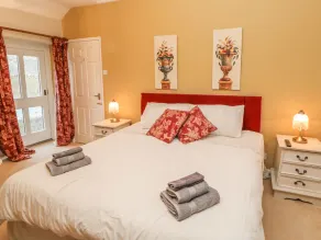 The Coach House - Image 5