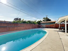 Disneyland Family Getaway 3BedroomHome with Private Pool - Image 5
