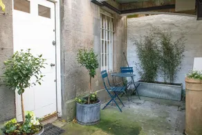 2 Bedroom Apartment in Stockbridge - Image 5