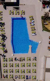 Enorme Eanthia Beach - Image 2