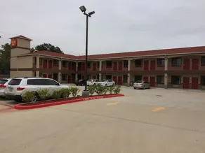 Palace Inn Sam Houston Race Park - Image 4