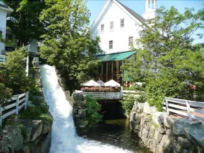 Chase House at Mill Falls - Image 3