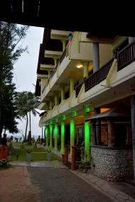 Time N Tide Beach Resort - Image 2