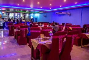 Hotel Raj Durbar and Navrang Resort - Image 5