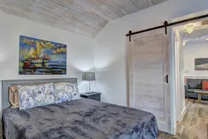 Coastal - 1 Br Home - Image 5