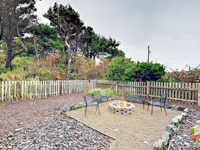 6633 NW Finisterre Ave Home - Image 3
