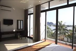 Sunshine Hotel - Image 5