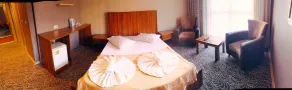Best Suites & Studios - Image 2