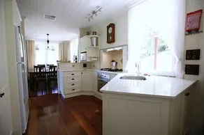 Singletons Retreat - Image 5