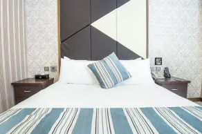 Hosin Hotel - Image 4