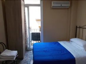 Hostal Nou Raval - Image 5