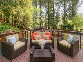 2br Redwood W/ Hot Tub 2 Bedroom Home - Image 3