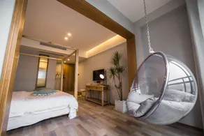 Weiyang Design Guesthouse - Image 2