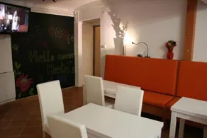 Walking Bed Budapest Hostel - Image 3