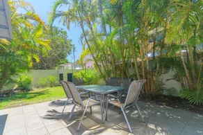 Serenity 3 Bedroom Holiday Apartment - Image 3