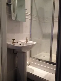 Brayne Court Bed & Breakfast - Image 4