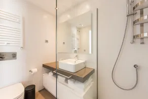 Torre de Madrid Plaza - MADFlats Collection - Image 5