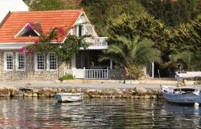 Waterfront Cottage in Ta l ca - Image 4