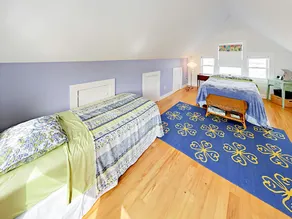 48 Main Street Cottage - Image 2
