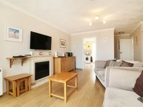 Phoenix Cottage - Image 5