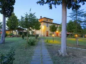 Beautiful old villa with a garden and private swimming pool in the Etruscan countryside - Image 3