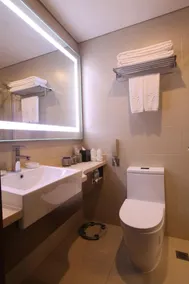 Rosedale Hotel Shenyang - Image 5