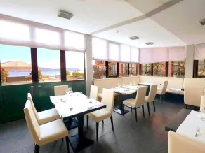 Elegant Apartment in Meina with Lake View - Image 5