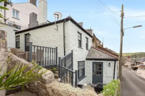 Cosy Cornish Cottage By The Sea and Local Pub - Image 3