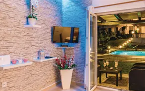 Beautiful Home in Pula With Wifi and 2 Bedrooms - Image 2