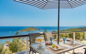 Beachfront Villa Komis - Panoramic Infinity Blue - Image 4
