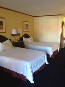 Astoria Hotel West - Image 3