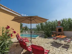 Comfortably and lovingly furnished villa with pool for a relaxing family holiday - Image 4