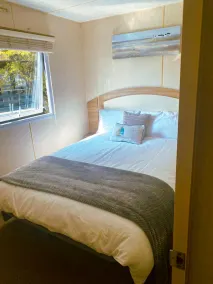 Stunning 8-berth Caravan in Tattershall Lakes - Image 2