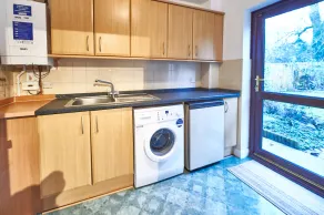 Furzton Serviced Houses - Northleigh - Image 2