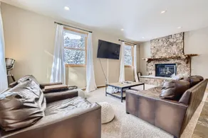 Mountain View Villa - Image 2