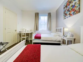 The Regents Guest House - Image 4