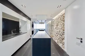 6BD Famous Luxury Design Awarded Villa - Image 4
