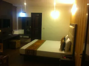 Hotel Karat 87 Inn - Image 3