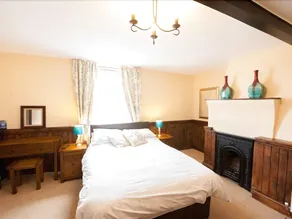 The Red Lion - Image 3