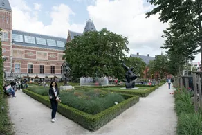 Bright Museum City - Image 5