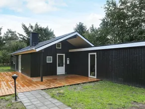 Pleasant Holiday Home in Hals With Terrace - Image 5