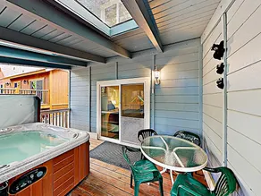 Walk To Slopes! Mountain W/ Private Hot Tub 3 Bedroom Home - Image 4
