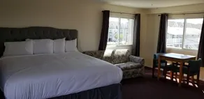 Hampton Harbor Motel - Image 2