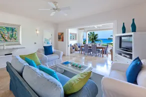 Schooner Bay 207 by Blue Sky Luxury - Image 5