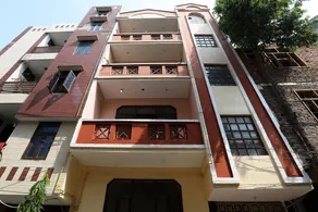 OYO 9534 Hotel Heights - Image 4