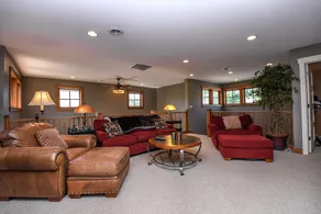 Some Kind of Wonderful 4 Bedroom House - Image 4